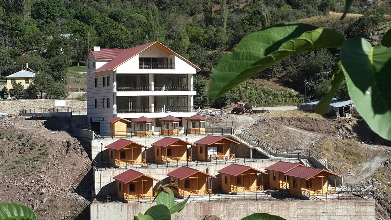 Karsi Bahce Hotel Sebinkarahisar Buitenkant foto