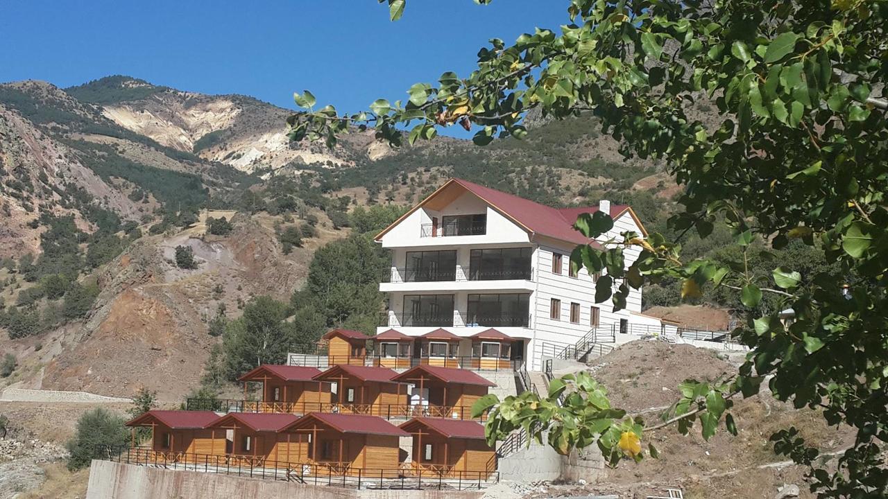 Karsi Bahce Hotel Sebinkarahisar Buitenkant foto