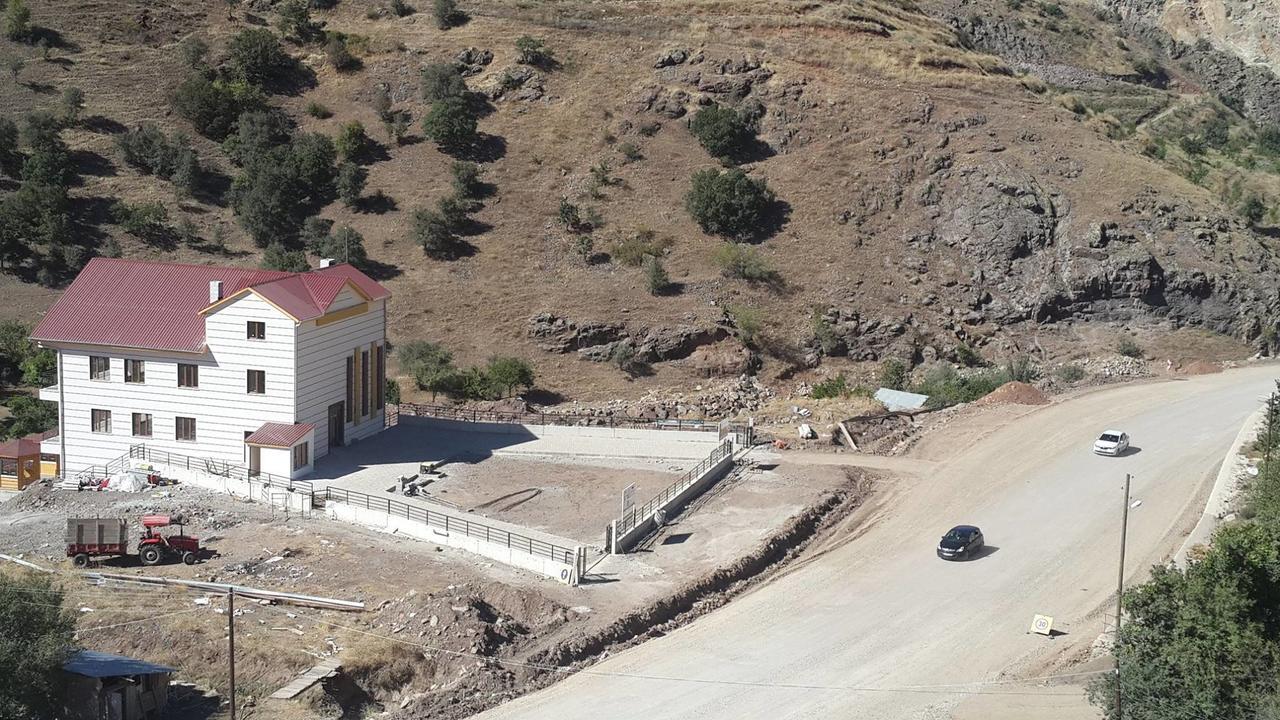 Karsi Bahce Hotel Sebinkarahisar Buitenkant foto